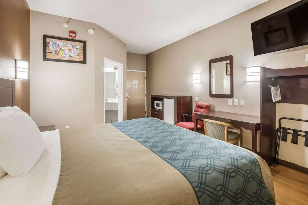 Econo Lodge Morristown Room photo