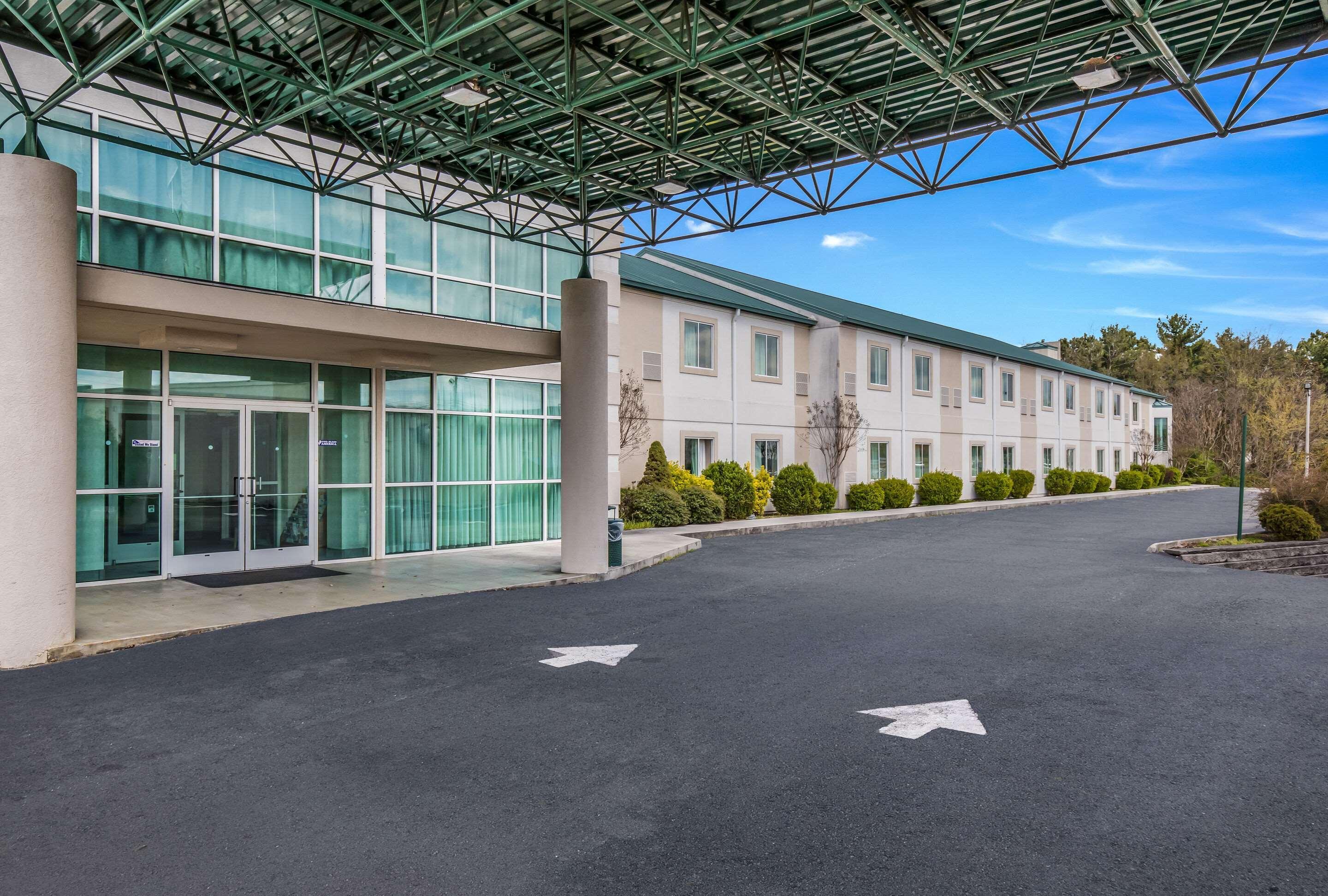 Econo Lodge Morristown Exterior photo